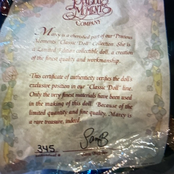 Marcy Classical Precious Moments - Picture 3 of 5